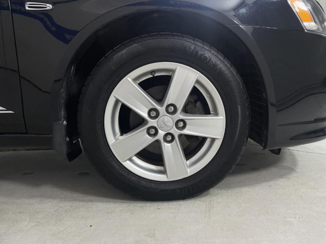 Photo '9' of Mitsubishi Lancer