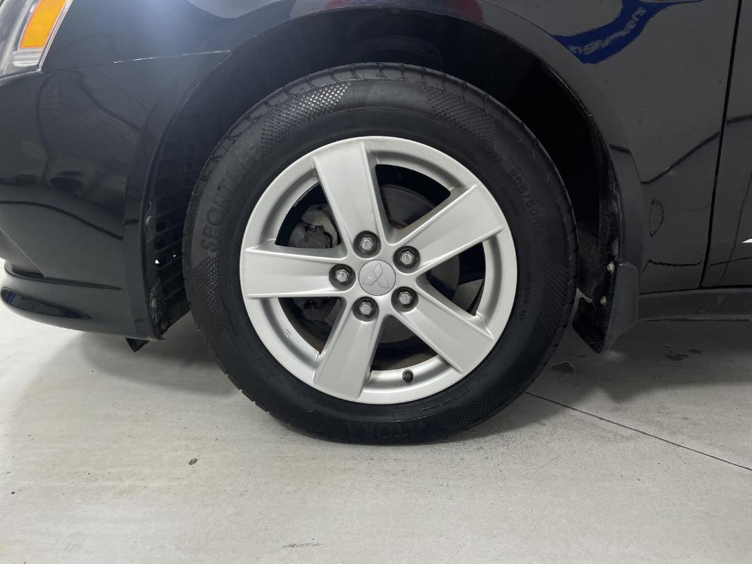 Photo '10' of Mitsubishi Lancer