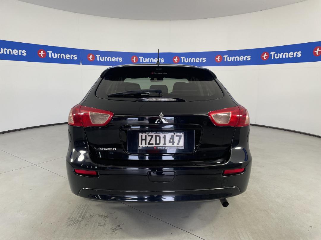 Photo '6' of Mitsubishi Lancer