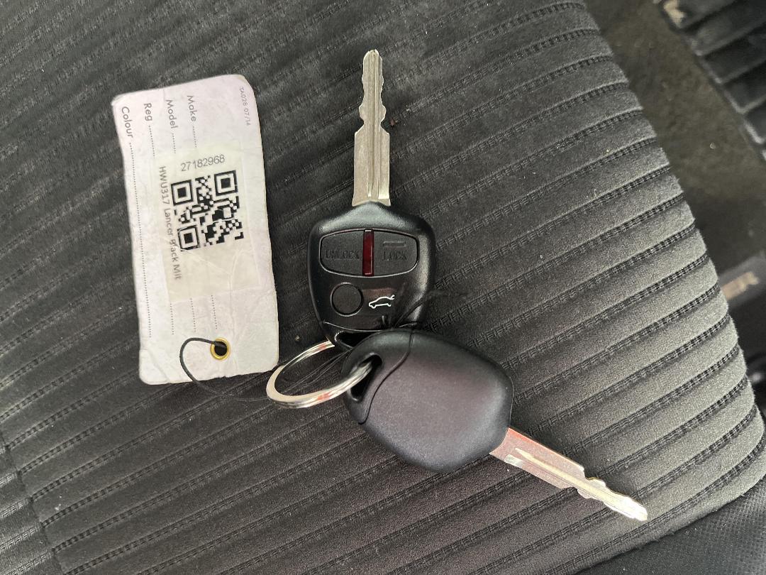 Photo '22' of Mitsubishi Lancer