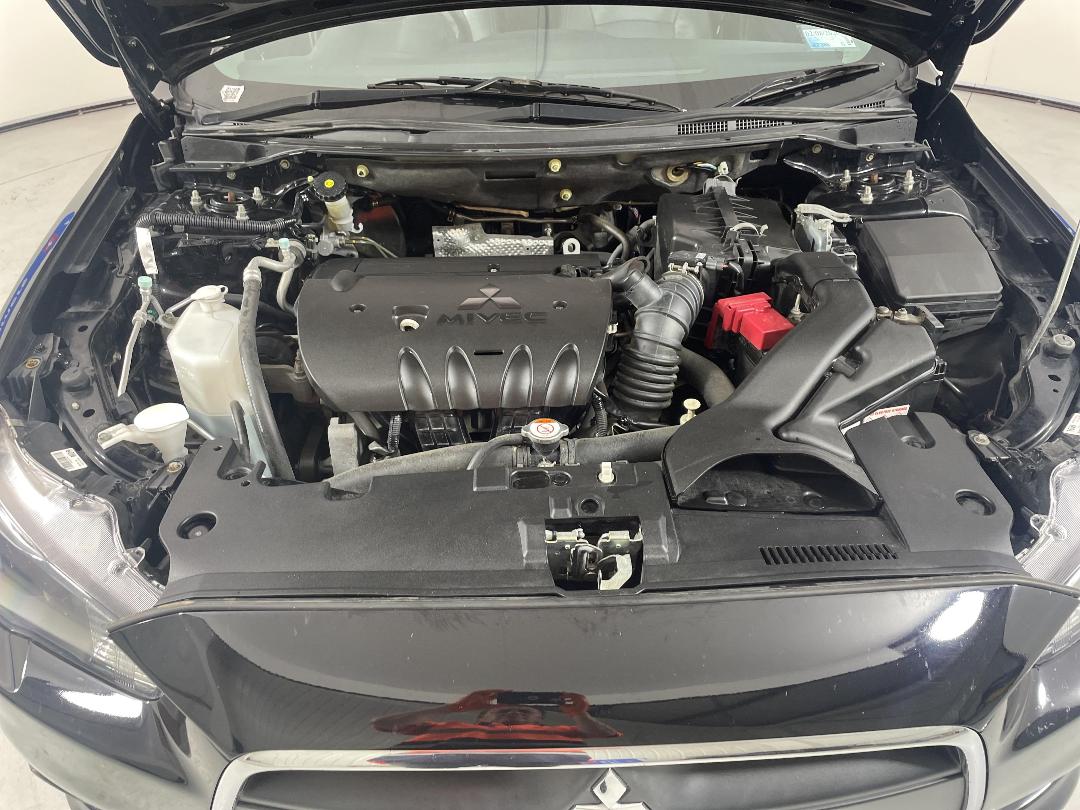 Photo '13' of Mitsubishi Lancer