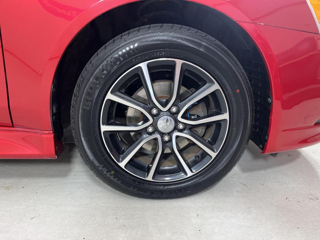 Photo '9' of Mitsubishi Lancer