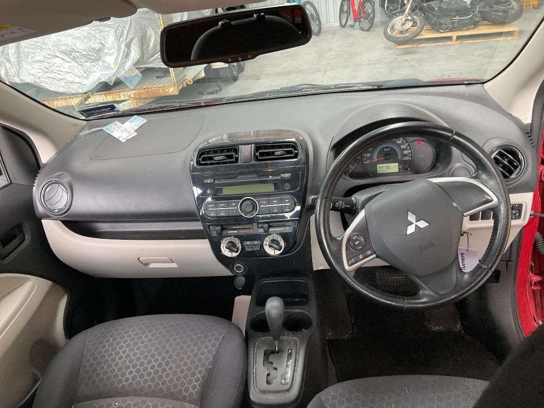 Photo '17' of Mitsubishi Mirage LS Photo '17' of Mitsubishi Mirage LS