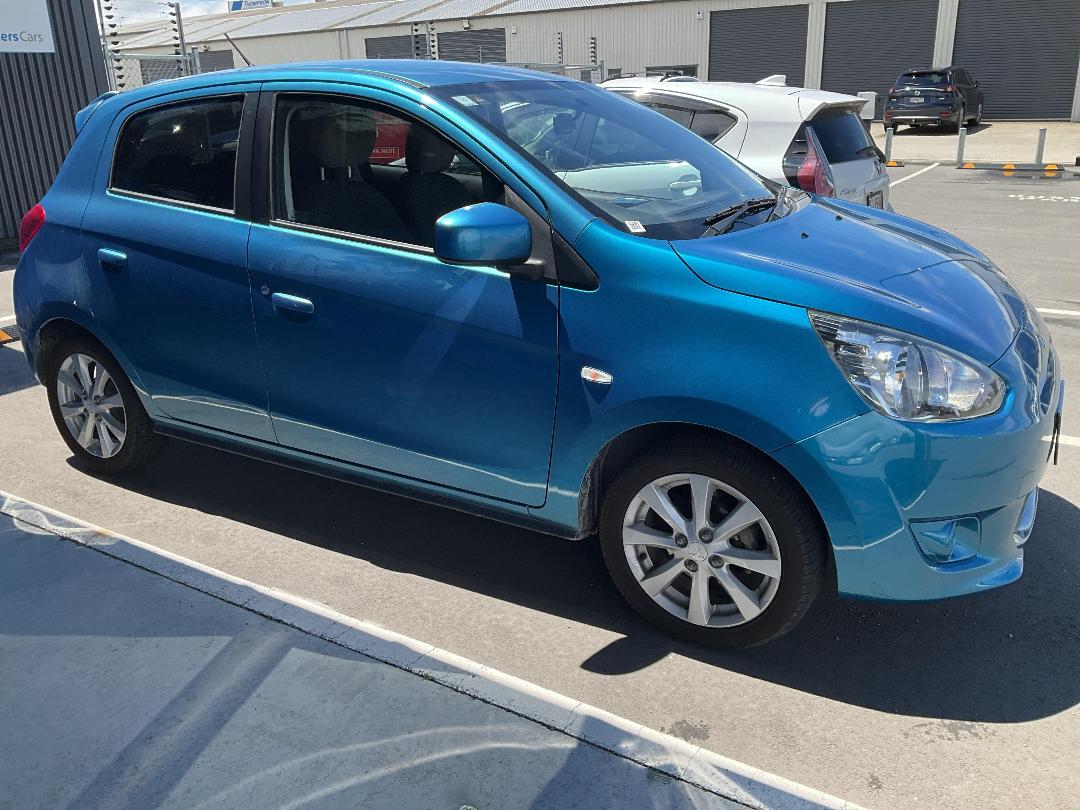 Photo '9' of Mitsubishi Mirage XLS