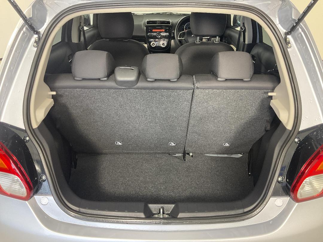 Photo '14' of Mitsubishi Mirage