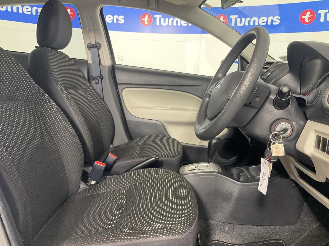 Photo '16' of Mitsubishi Mirage