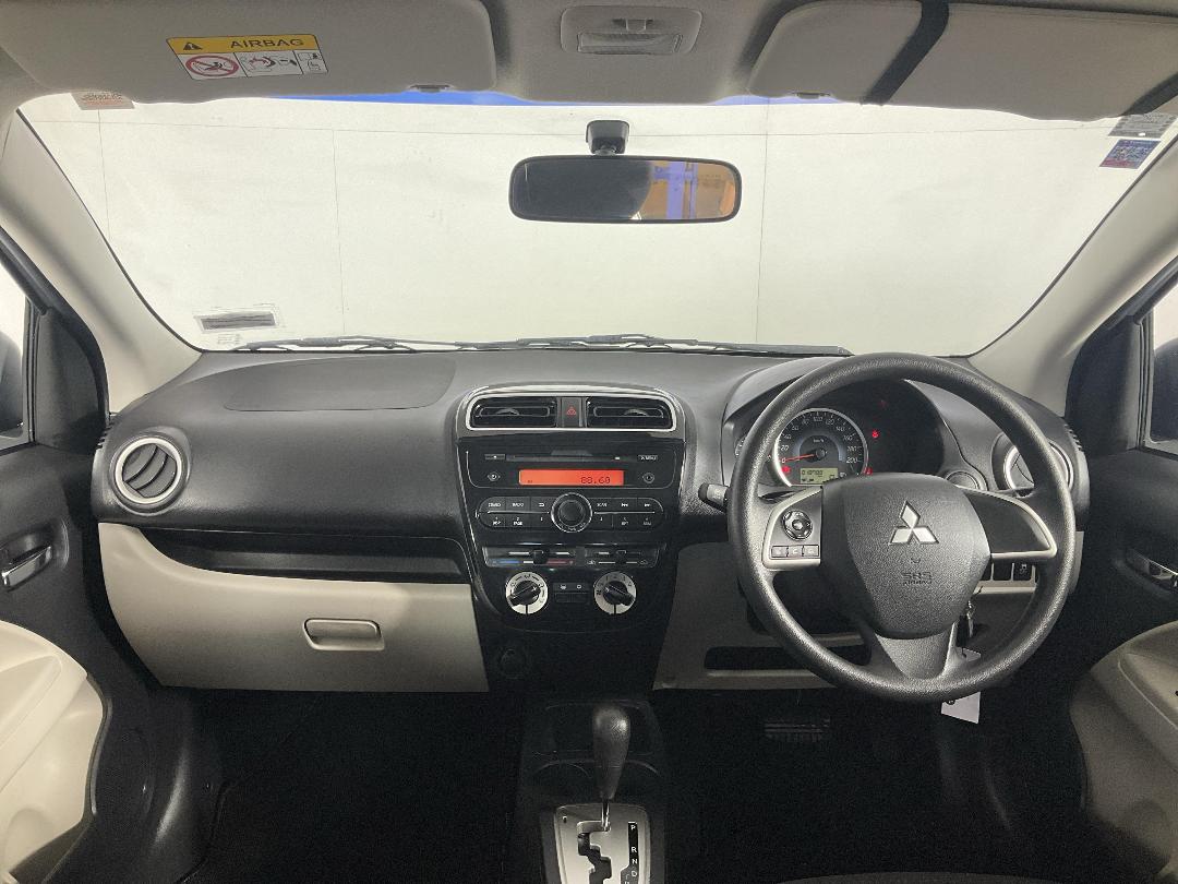 Photo '17' of Mitsubishi Mirage