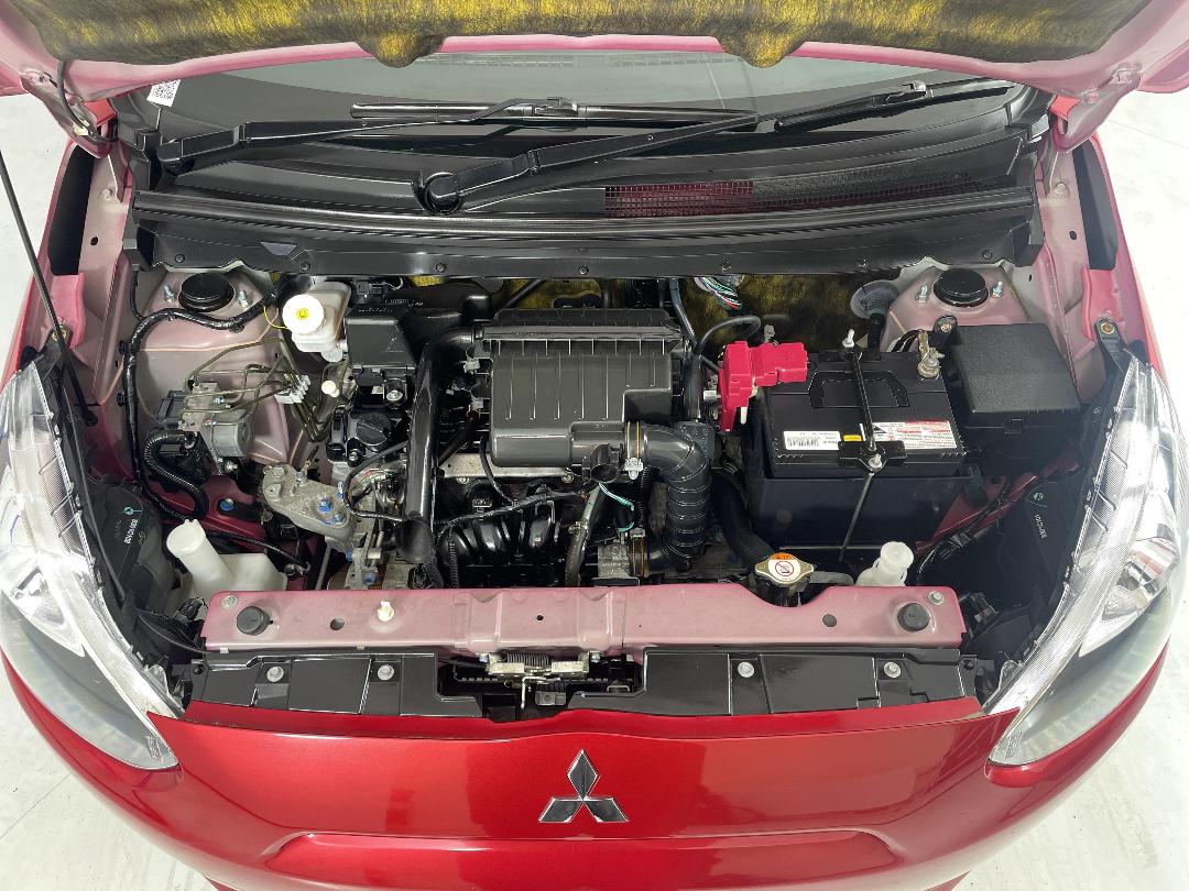 Photo '13' of Mitsubishi Mirage