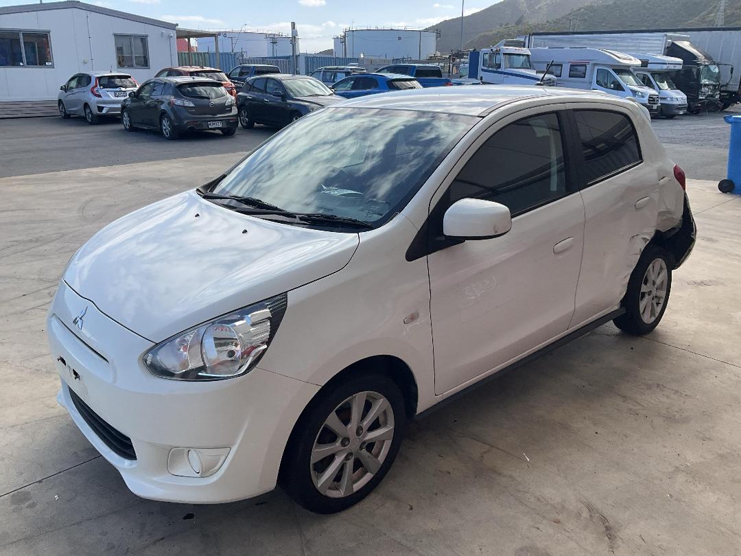 Photo '2' of Mitsubishi Mirage XLS Photo '2' of Mitsubishi Mirage XLS