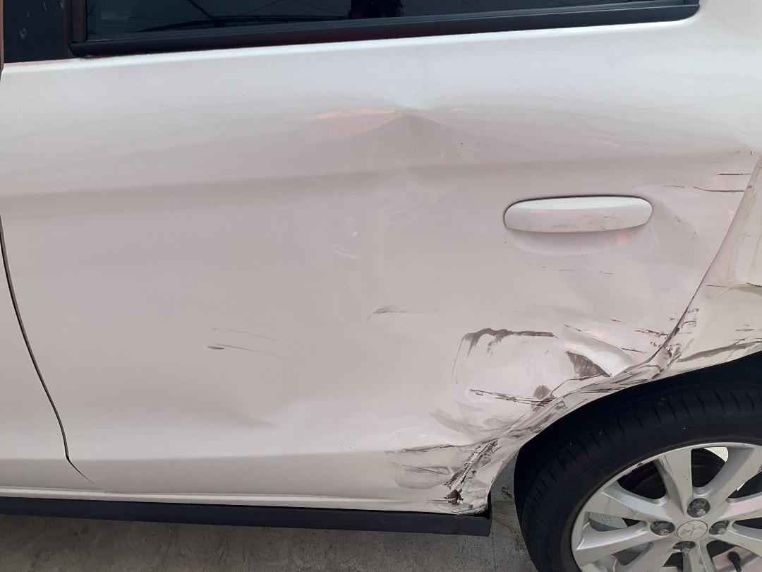 Photo '15' of Mitsubishi Mirage XLS Photo '15' of Mitsubishi Mirage XLS