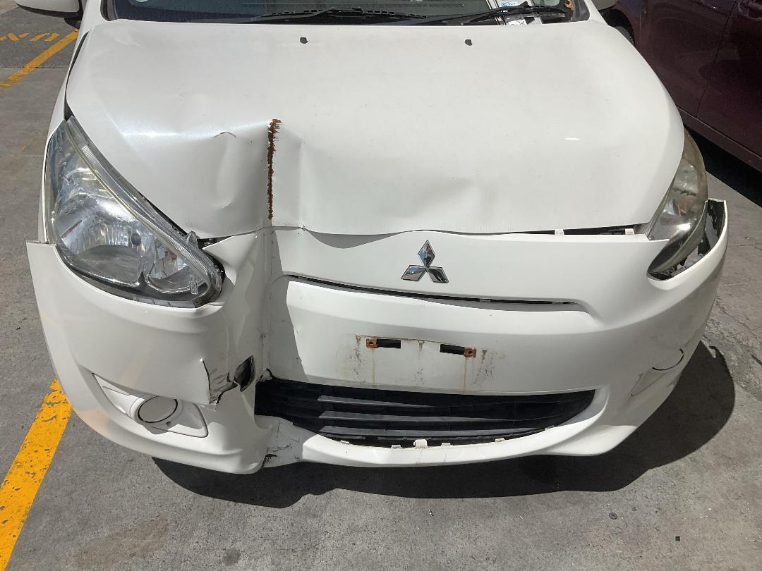 Photo '4' of Mitsubishi Mirage