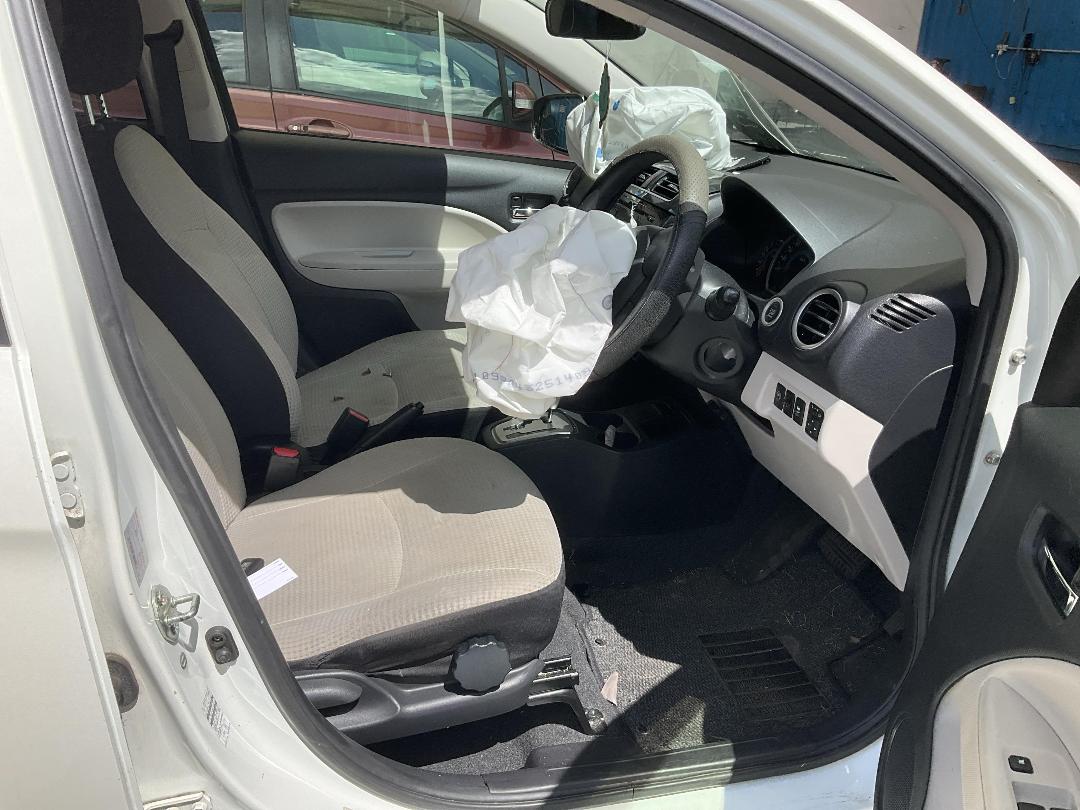 Photo '18' of Mitsubishi Mirage