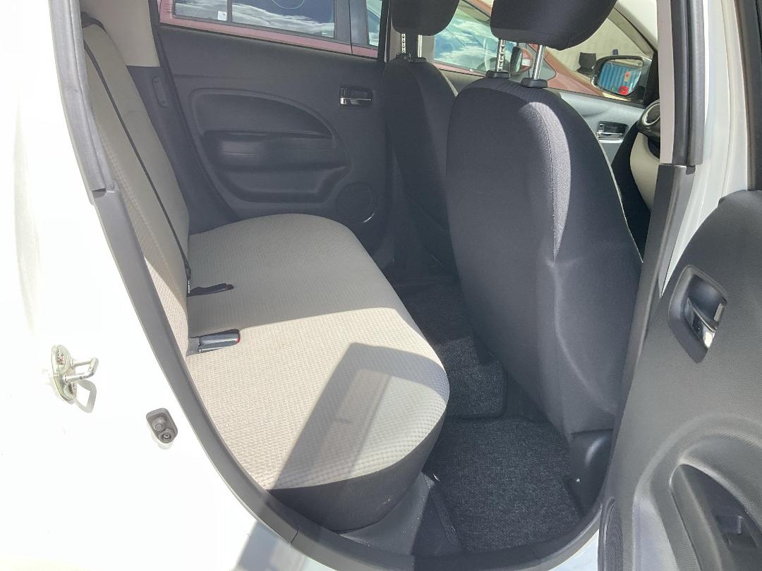 Photo '17' of Mitsubishi Mirage