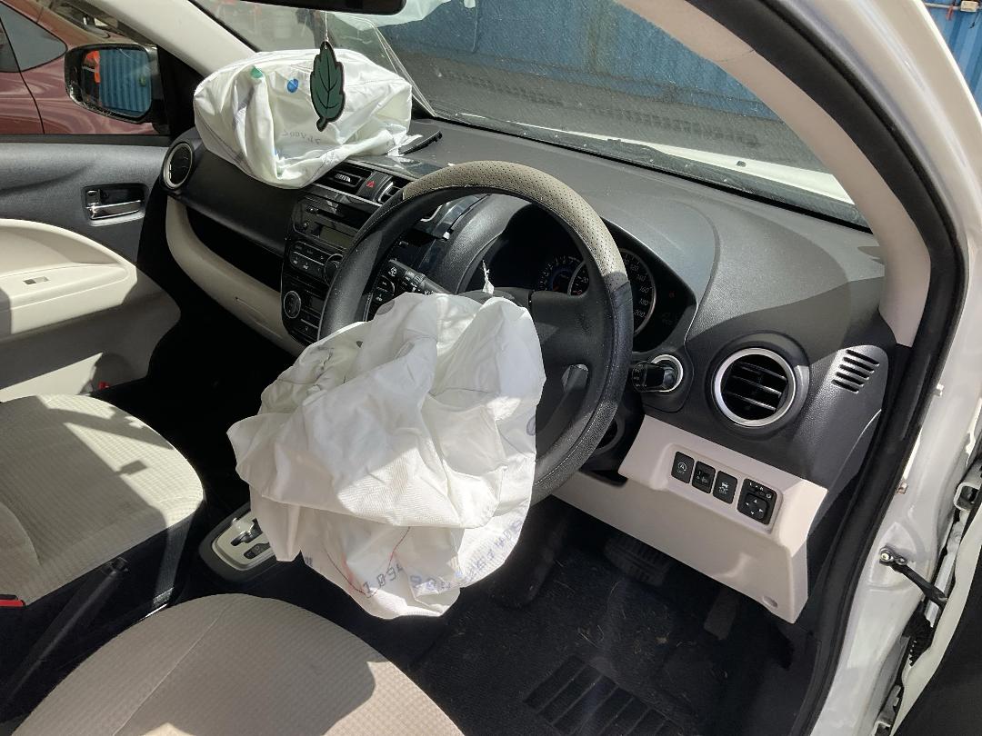 Photo '19' of Mitsubishi Mirage