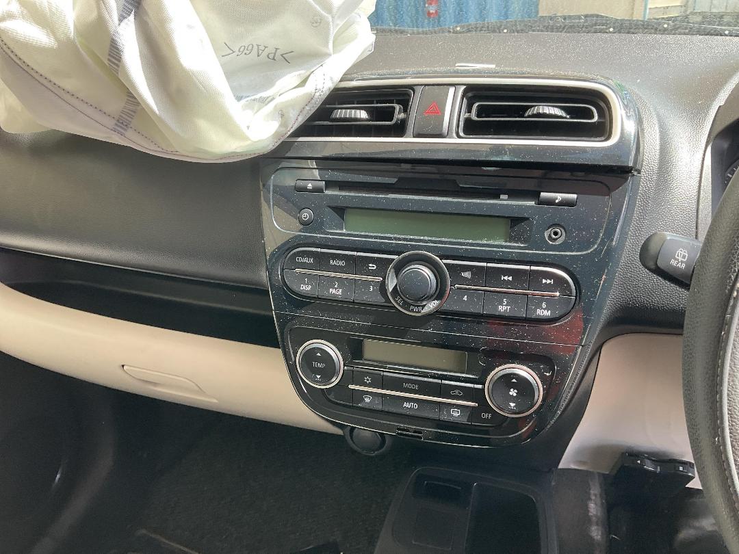 Photo '21' of Mitsubishi Mirage