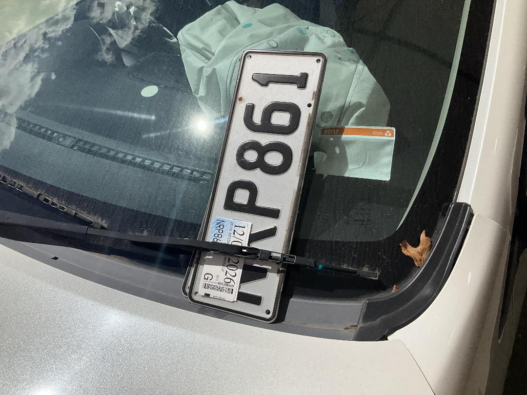 Photo '25' of Mitsubishi Mirage