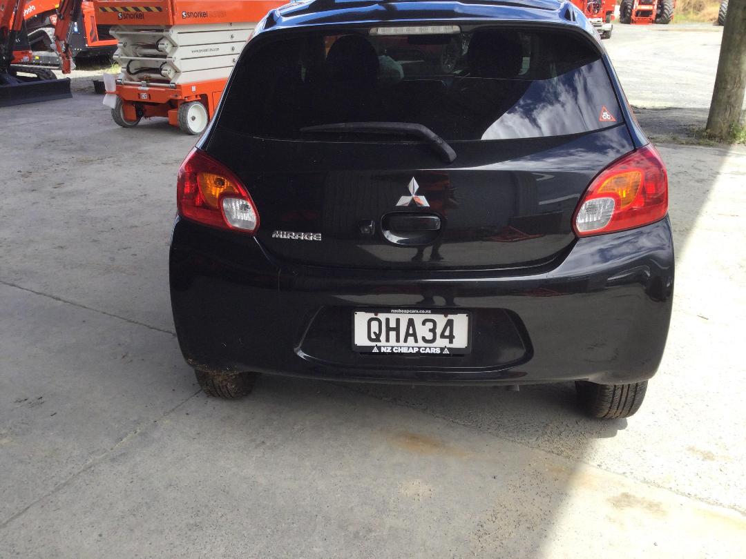 Photo '6' of Mitsubishi Mirage Photo '6' of Mitsubishi Mirage