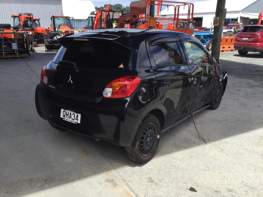 Photo '7' of Mitsubishi Mirage Photo '7' of Mitsubishi Mirage