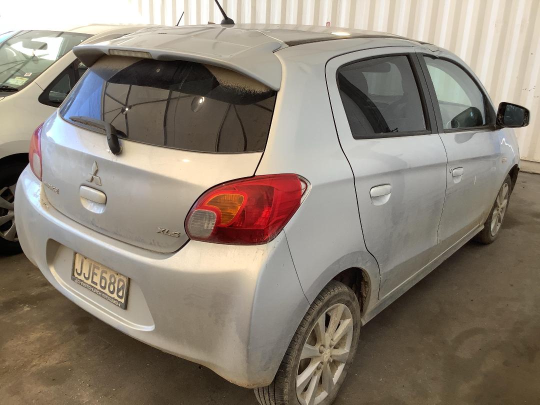 Photo '5' of Mitsubishi Mirage XLS