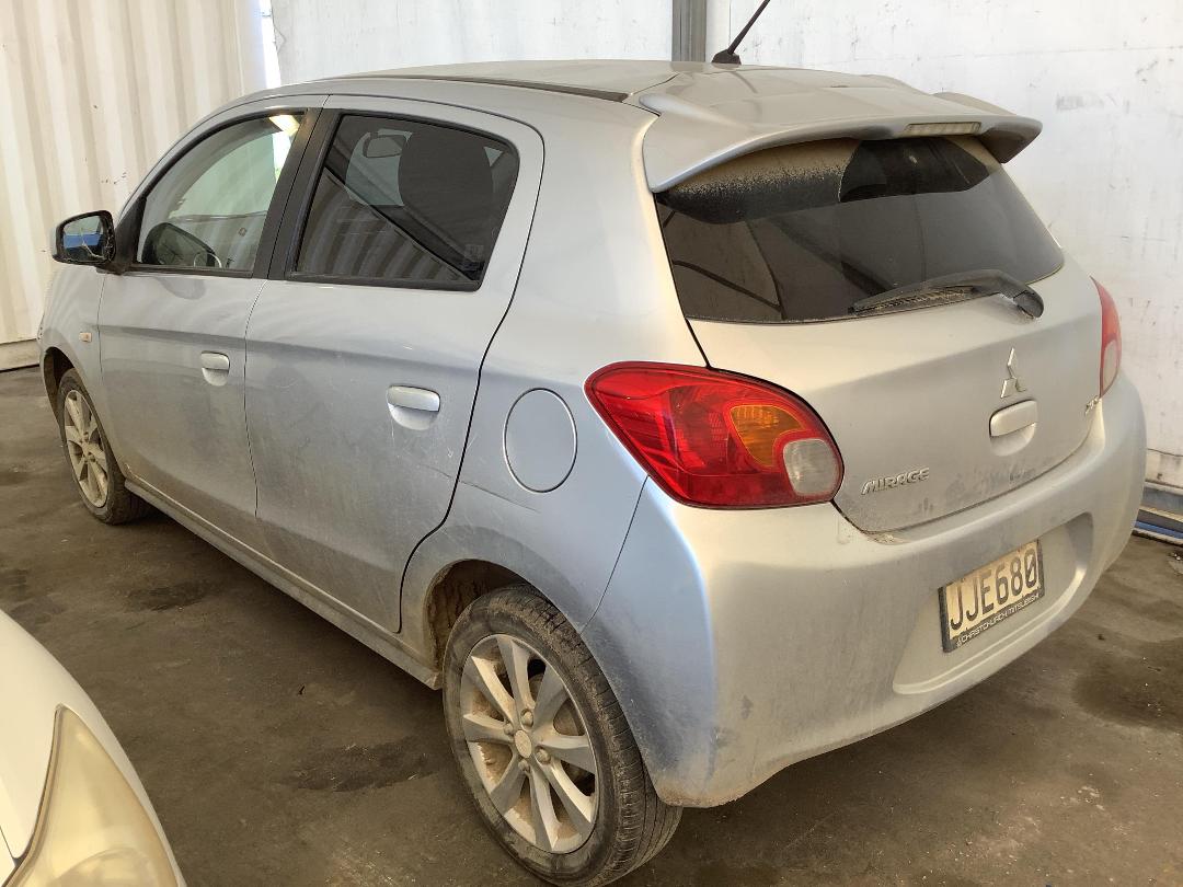 Photo '7' of Mitsubishi Mirage XLS