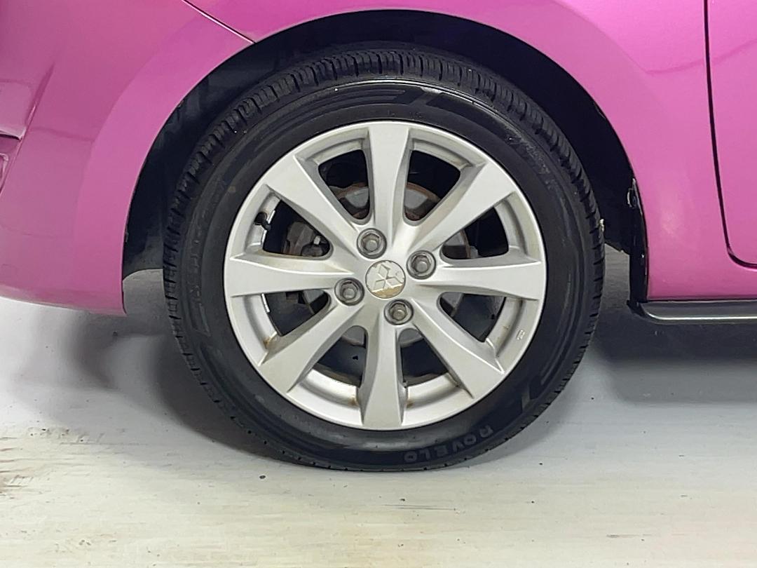 Photo '10' of Mitsubishi Mirage