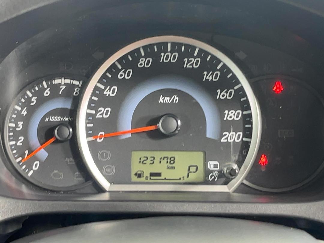 Photo '21' of Mitsubishi Mirage