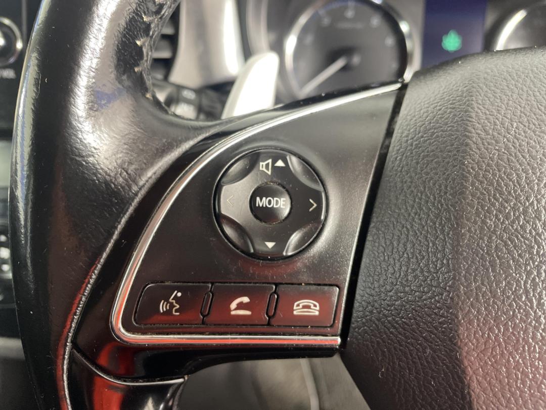 Photo '23' of Mitsubishi Outlander