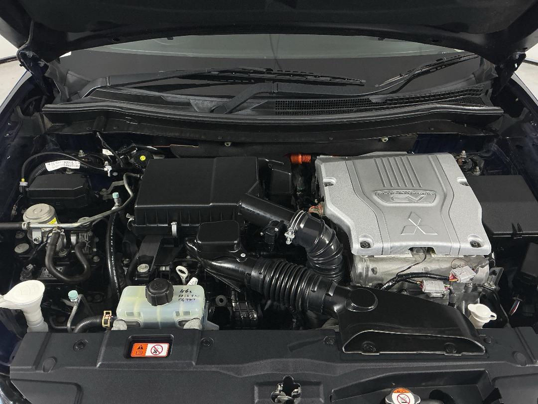 Photo '13' of Mitsubishi Outlander