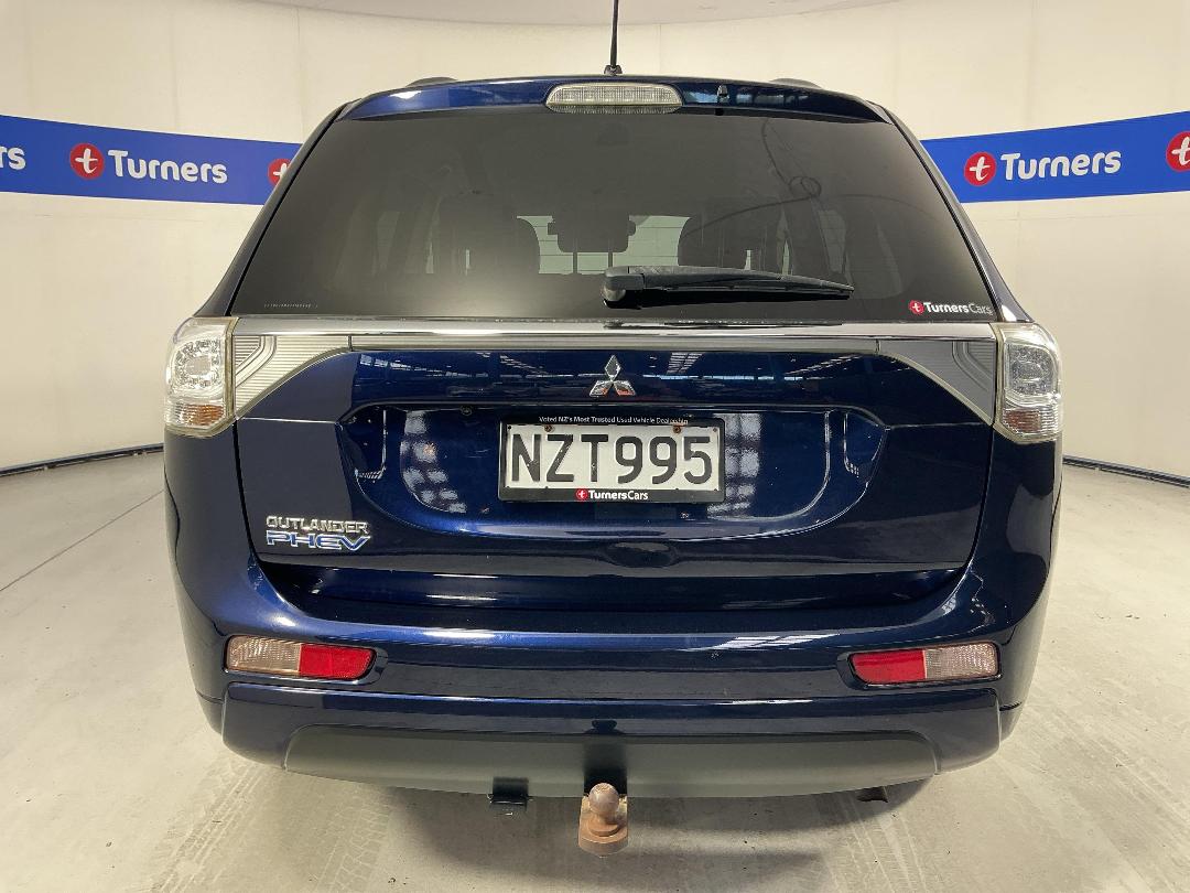 Photo '6' of Mitsubishi Outlander