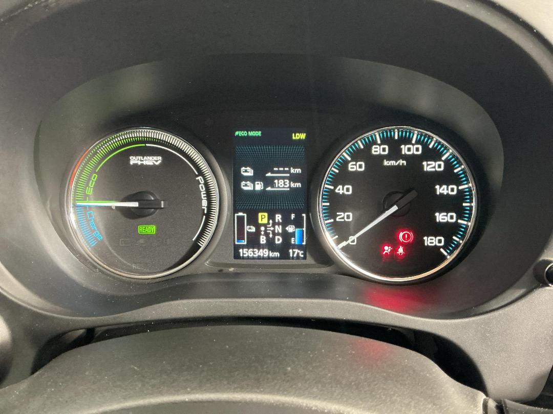 Photo '21' of Mitsubishi Outlander