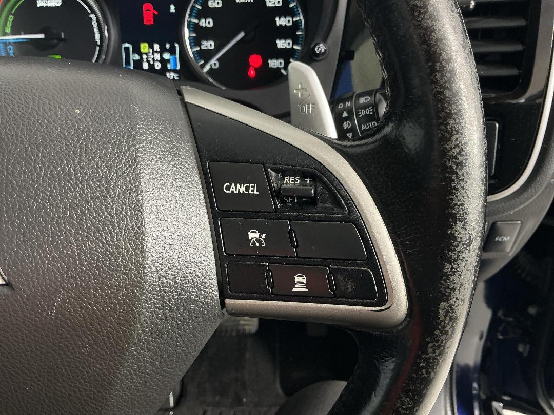 Photo '25' of Mitsubishi Outlander