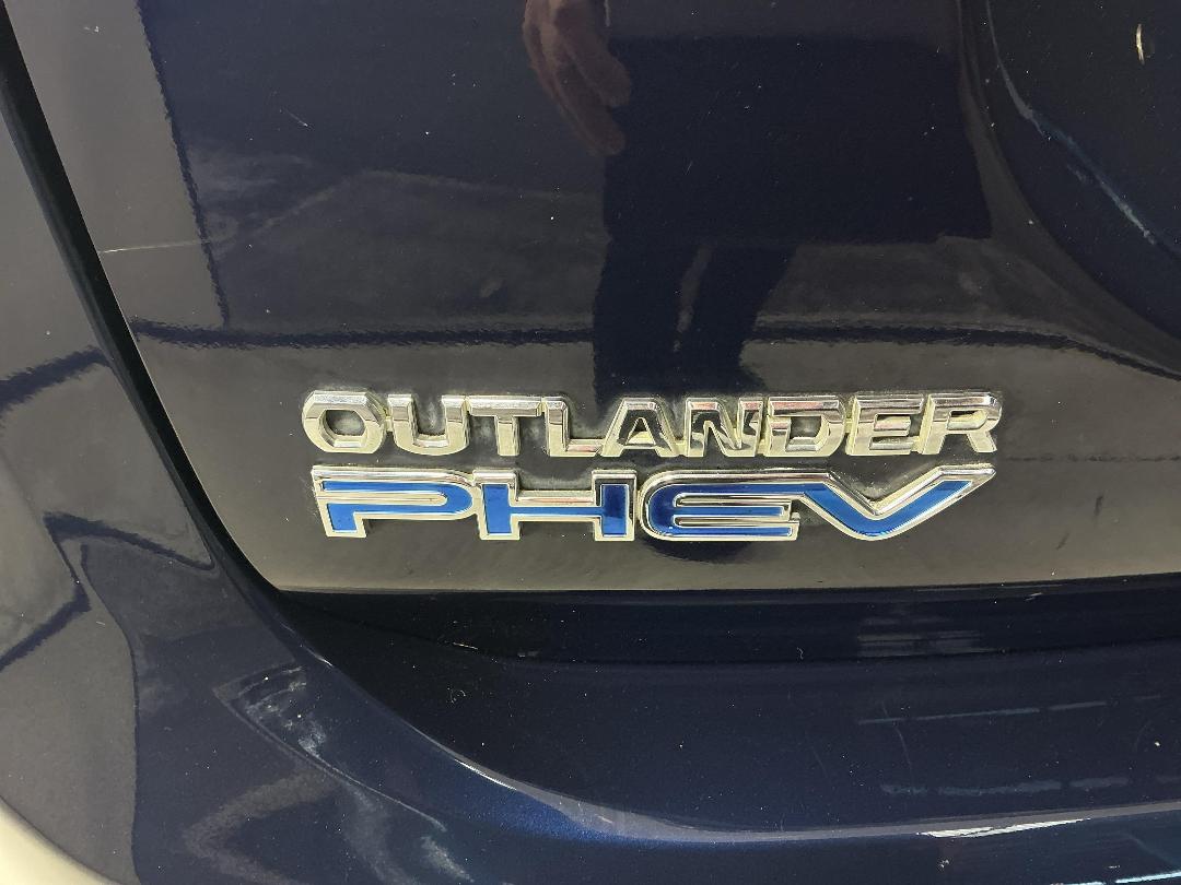 Photo '31' of Mitsubishi Outlander