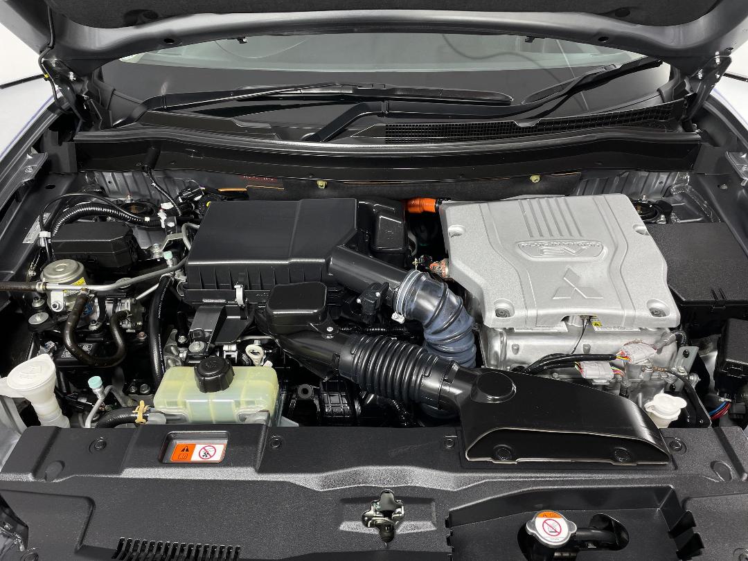 Photo '13' of Mitsubishi Outlander