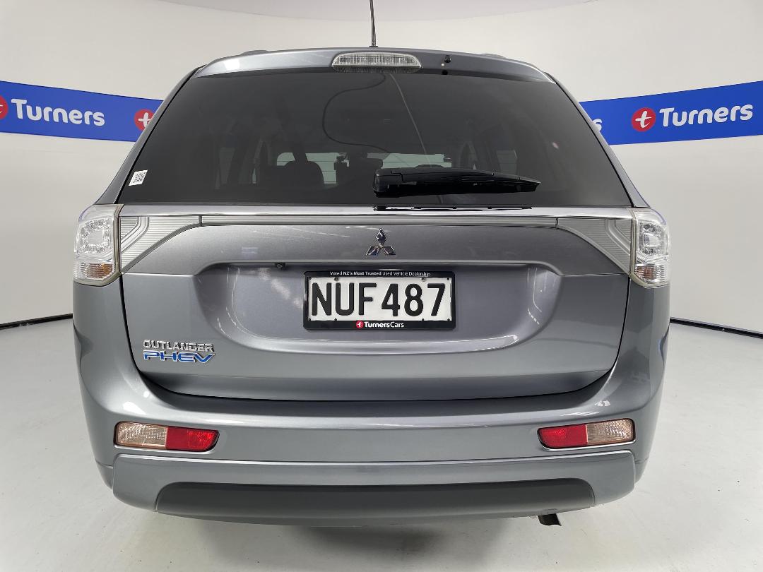 Photo '6' of Mitsubishi Outlander