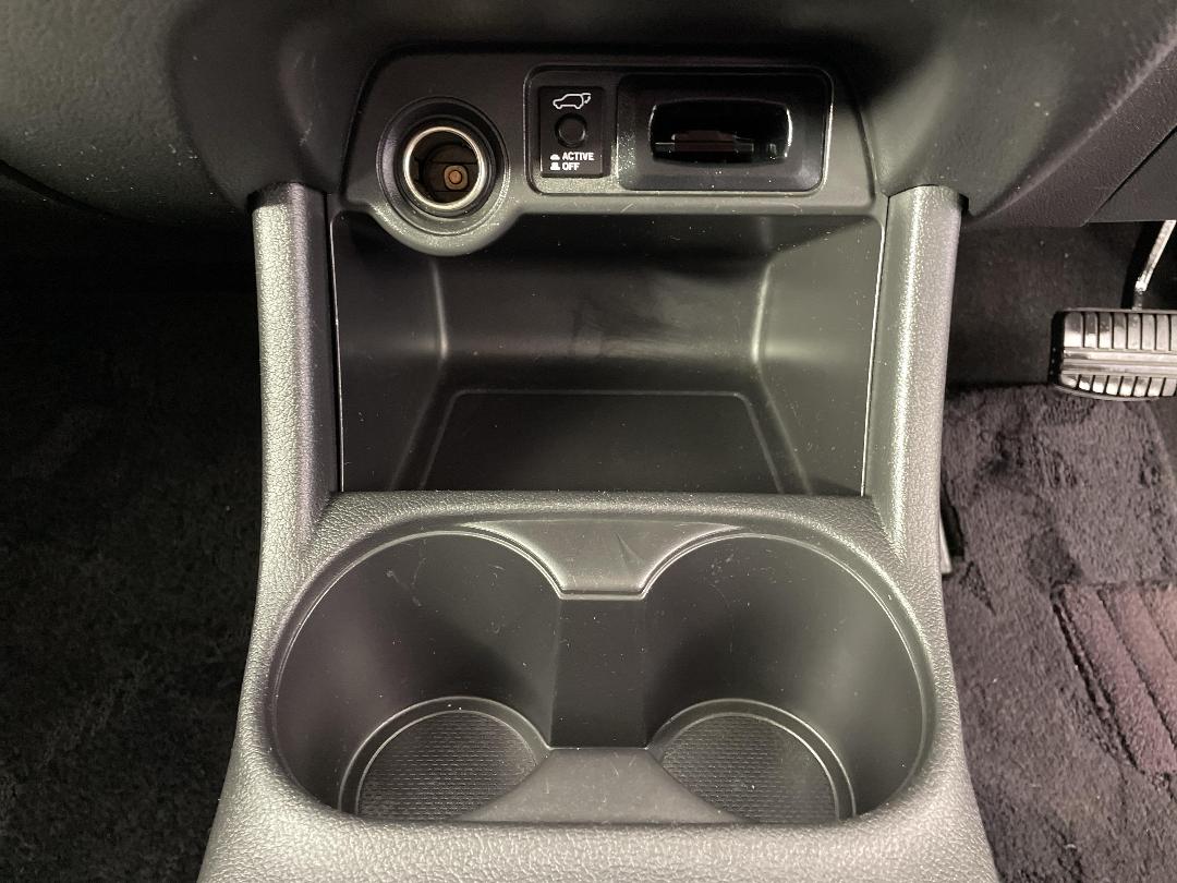 Photo '29' of Mitsubishi Outlander