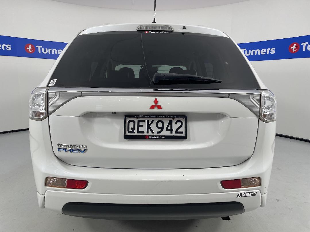 Photo '6' of Mitsubishi Outlander