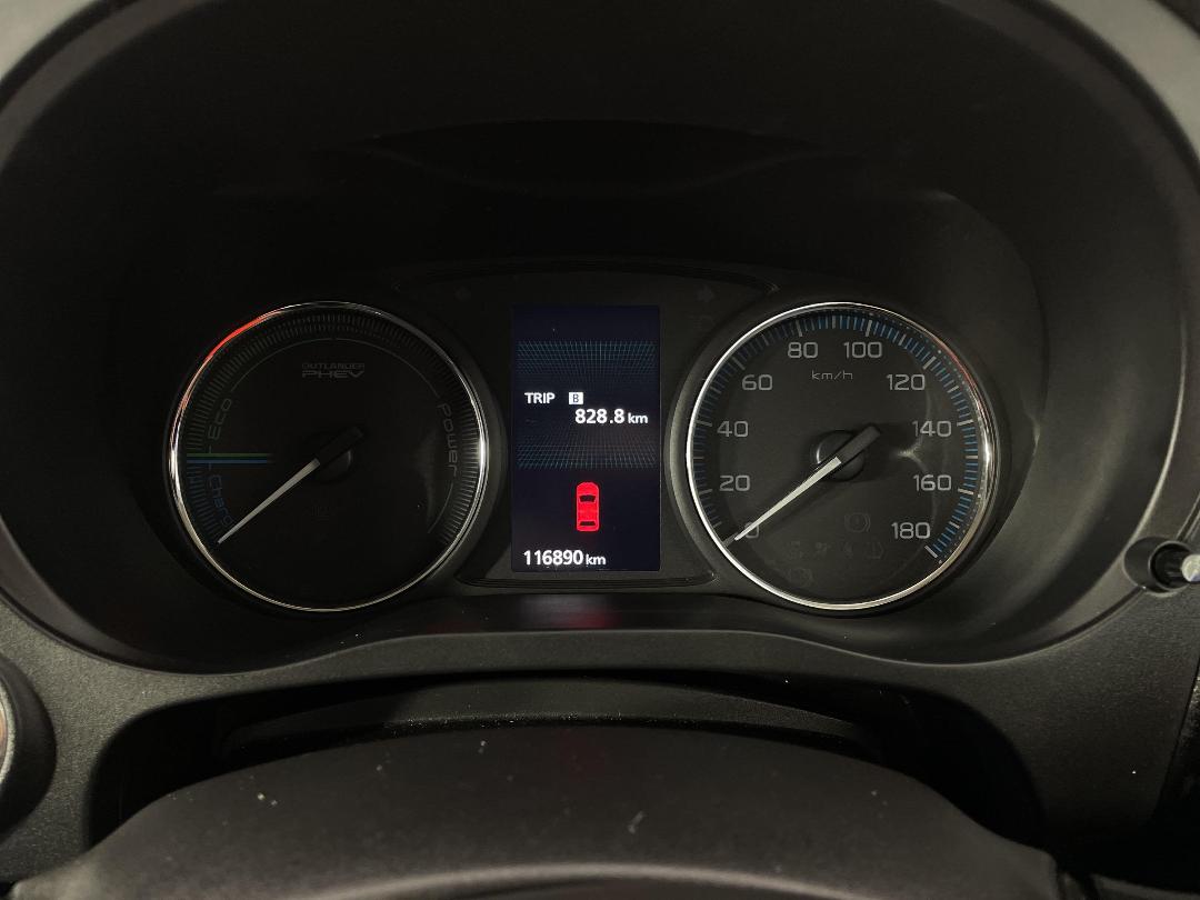 Photo '21' of Mitsubishi Outlander