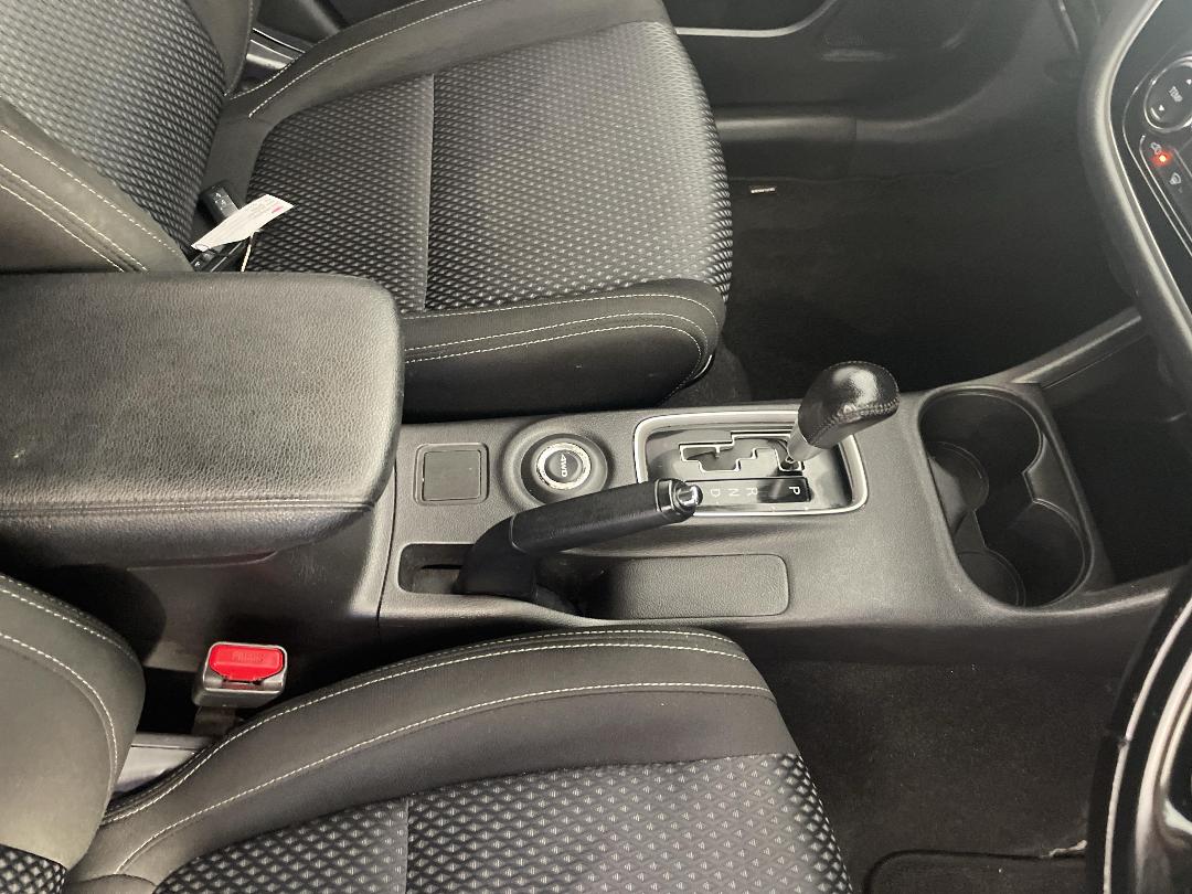 Photo '18' of Mitsubishi Outlander Photo '18' of Mitsubishi Outlander