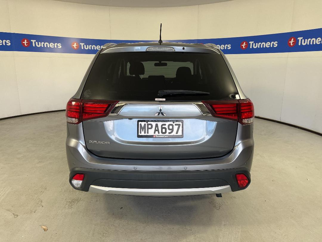 Photo '6' of Mitsubishi Outlander Photo '6' of Mitsubishi Outlander