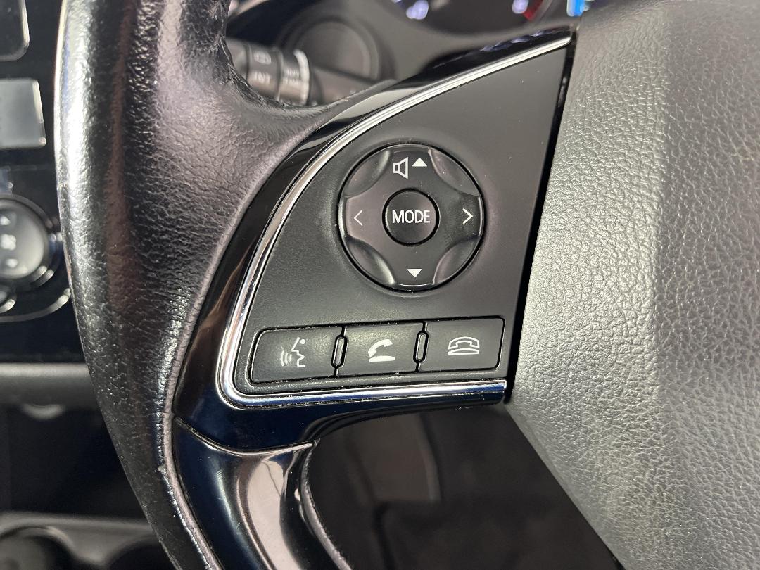 Photo '27' of Mitsubishi Outlander Photo '27' of Mitsubishi Outlander