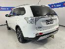 Thumbnail '5' of Mitsubishi Outlander