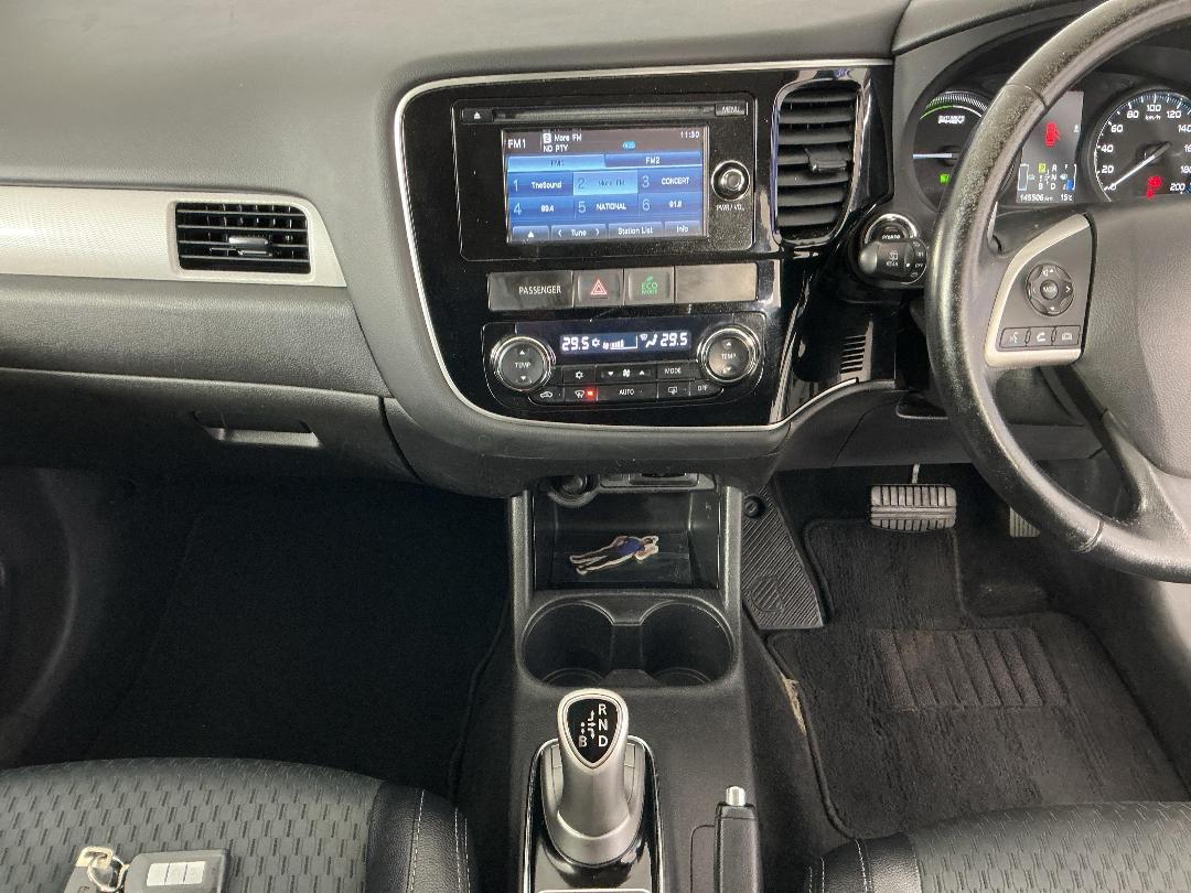 Photo '18' of Mitsubishi Outlander Photo '18' of Mitsubishi Outlander