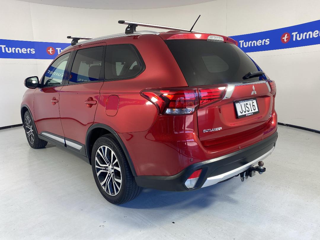 Photo '5' of Mitsubishi Outlander