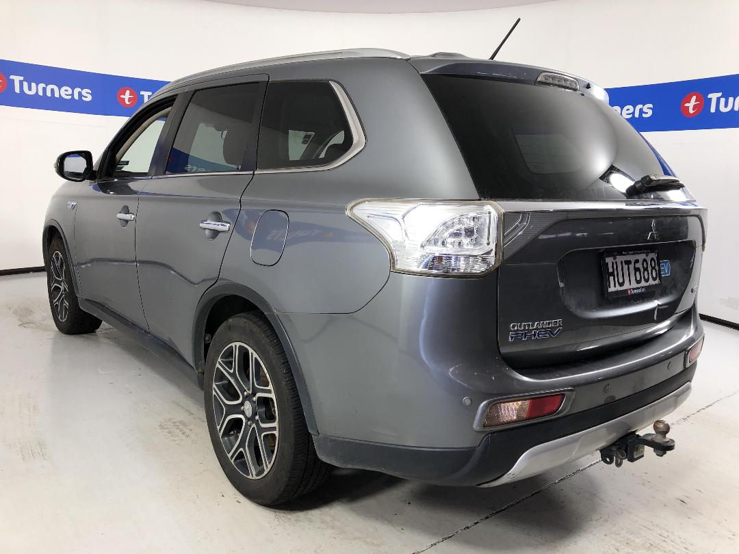 Photo '5' of Mitsubishi Outlander Photo '5' of Mitsubishi Outlander