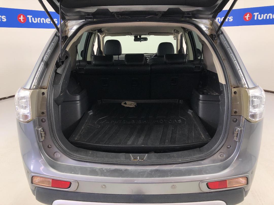 Photo '14' of Mitsubishi Outlander Photo '14' of Mitsubishi Outlander