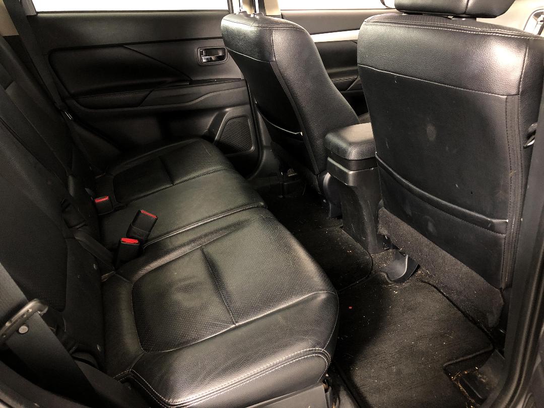 Photo '20' of Mitsubishi Outlander Photo '20' of Mitsubishi Outlander