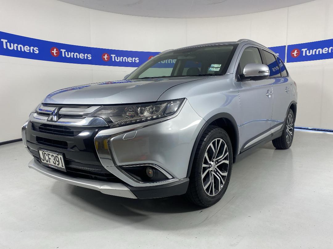 Photo '4' of Mitsubishi Outlander