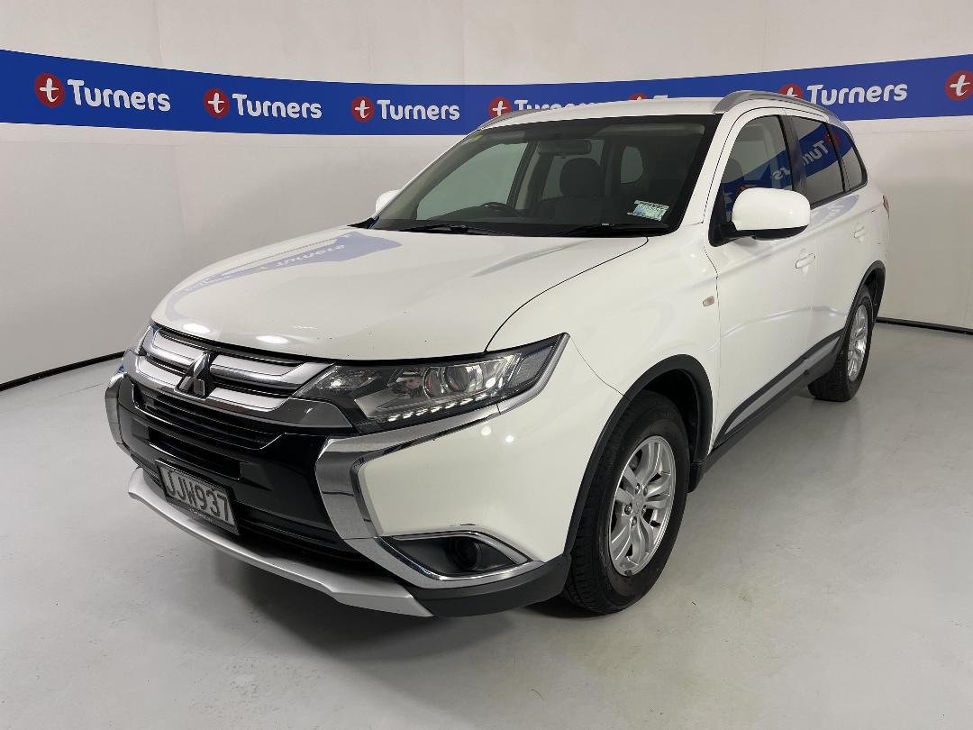 Photo '4' of Mitsubishi Outlander