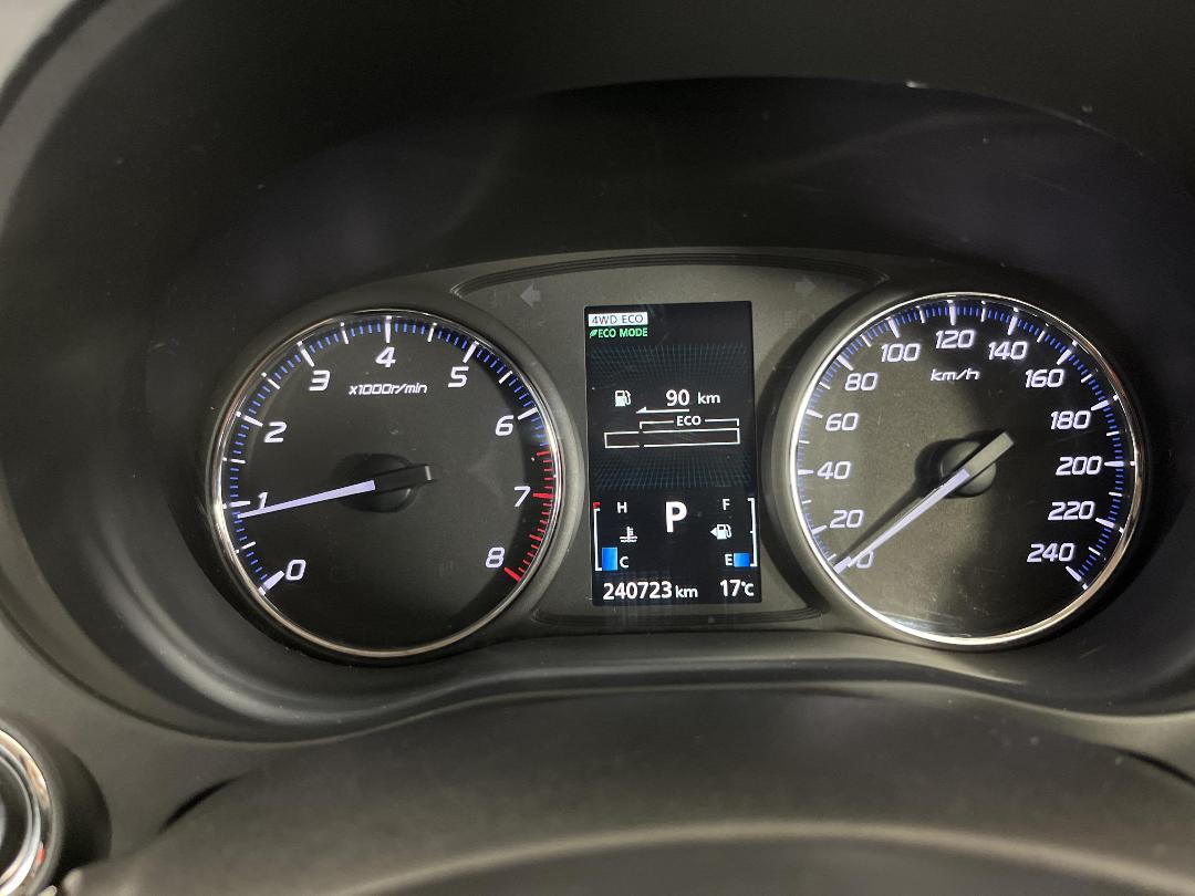 Photo '21' of Mitsubishi Outlander