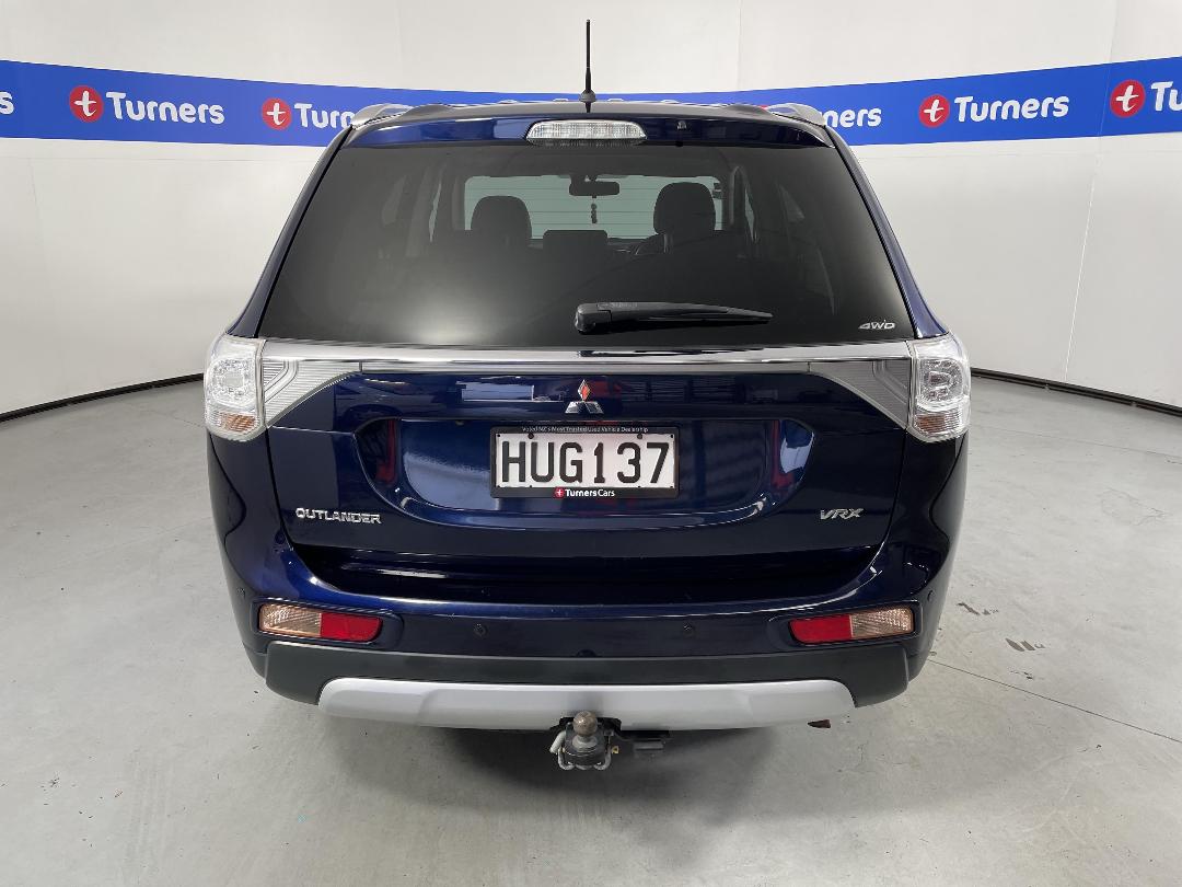 Photo '6' of Mitsubishi Outlander